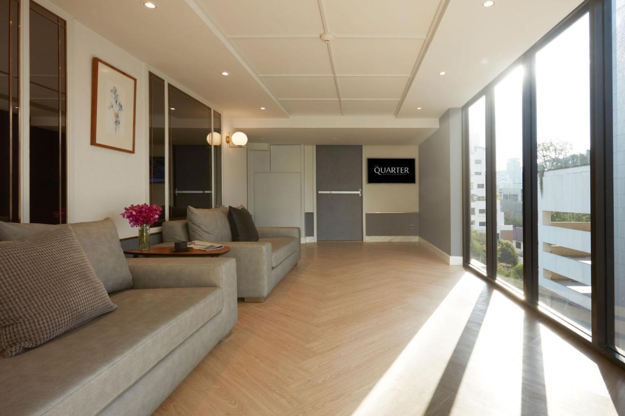 The Quarter Ploenchit By Uhg Apartment Bangkok Exterior photo