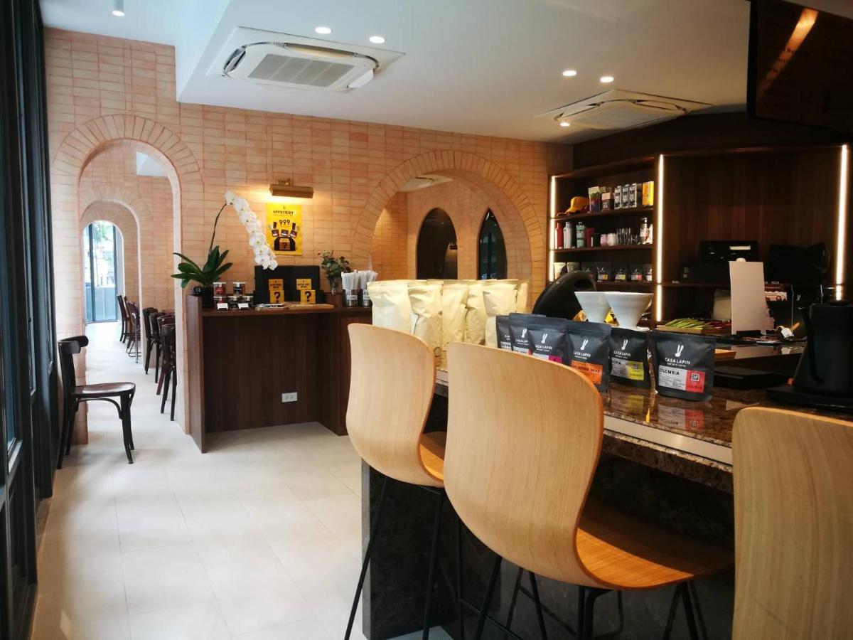 The Quarter Ploenchit By Uhg Apartment Bangkok Exterior photo