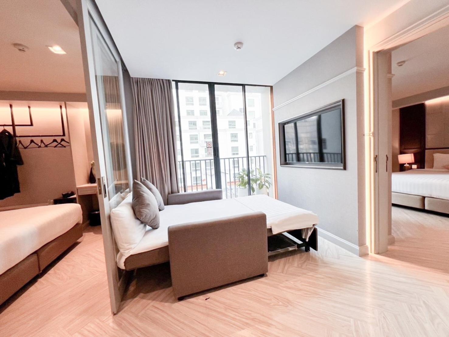 The Quarter Ploenchit By Uhg Apartment Bangkok Exterior photo