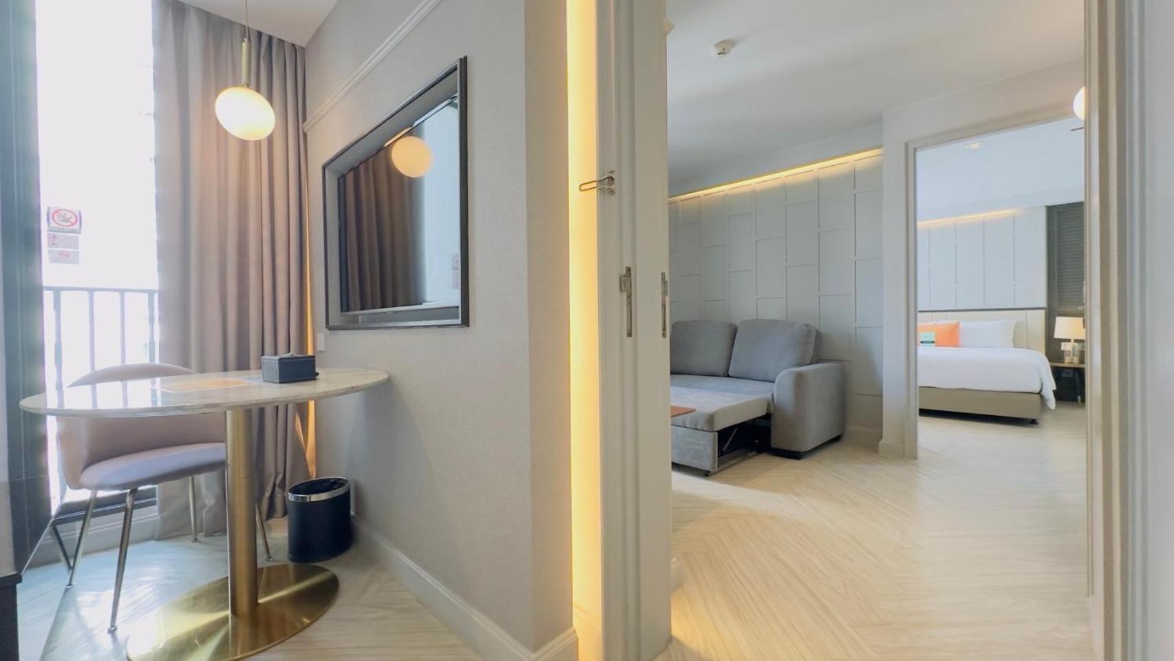 The Quarter Ploenchit By Uhg Apartment Bangkok Exterior photo